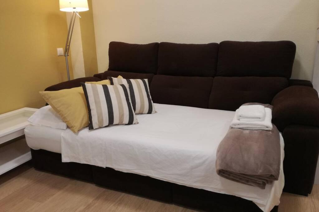 Cozy And Well Located In The Center Of * Sevilla